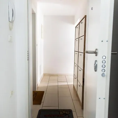 Sunny Old Town Appartement