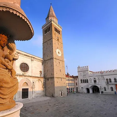 Sunny Old Town Apartman Koper