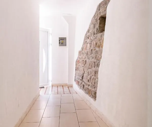 Sunny Old Town Appartement Koper